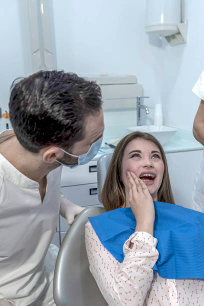 Best Emergency Treatment for Dental Infections or Abscesses in Venetian Vlage, IL